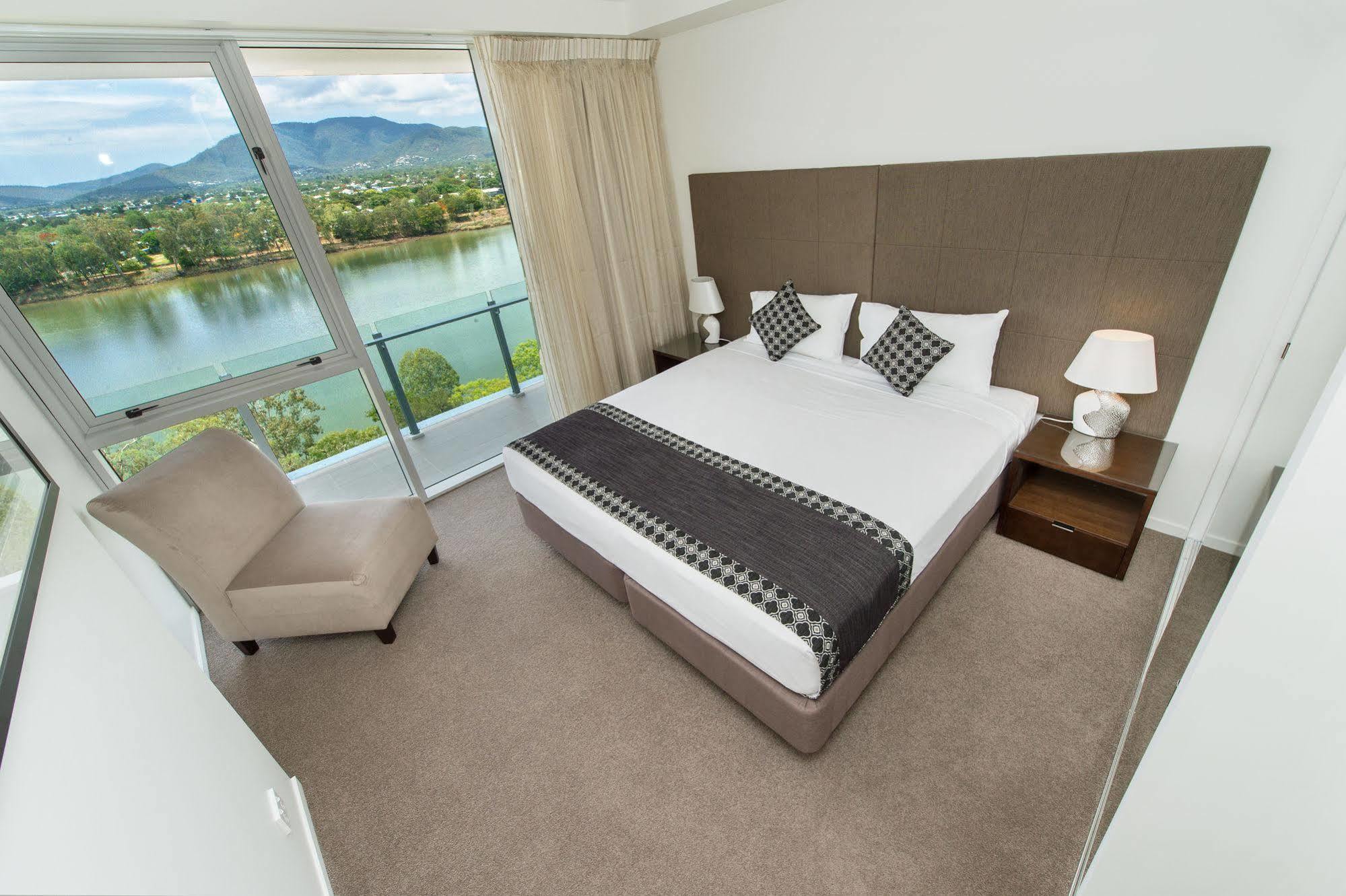 Empire Apartment Hotel Rockhampton Kültér fotó